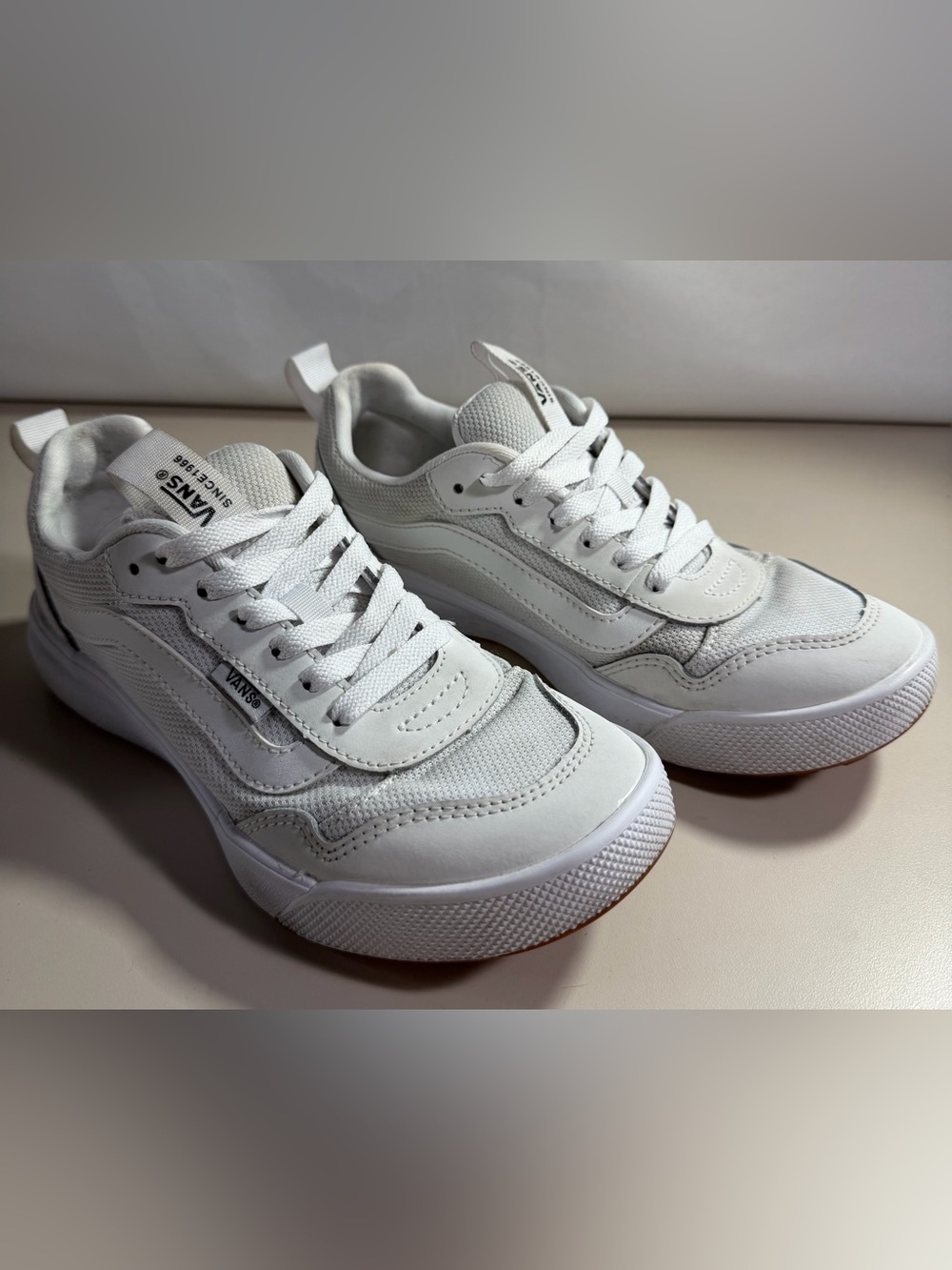 Women's Vans Range EXP Skate Shoes Size 7